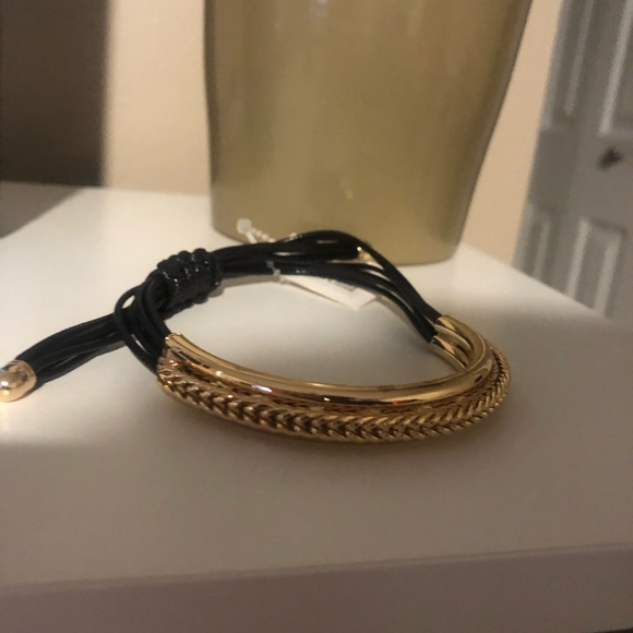 Brand New • Men’s Bracelet Black & Gold - Picture 3 of 4